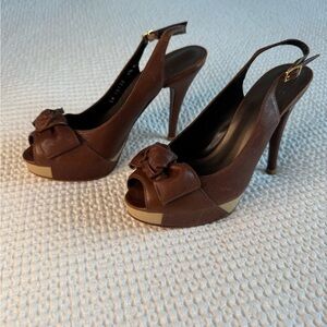 Stuart Weitzman Brown Leather Bow Peep Toe Platform High Heels size 6.5 NWOT